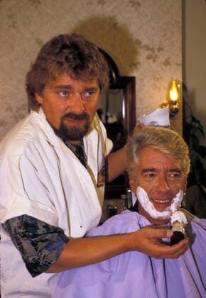 RUDIS TAGESSHOW JÜRGEN VON DER LIPPE RASIERT RUDI CARRELL SENDUNG AM 8MÄRZ.1987