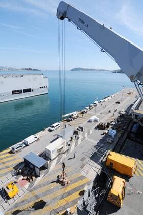 PARIS, March 20, 2011 (Xinhua) -- Handout photo released by ECPAD(The French Defence communication and audiovisual production agency) on March 20, 2011 shows the aircraft carrier Charles De Gaulle on March 18, 2011. French aircraft carrier Charles de Gaulle started to move out of the Toulon port, in southern France, Sunday noon to join military operation in Libya, according to local media. (Xinhua ECPAD)(djj) FRANCE-LIBYA-MILITARY ACTION 