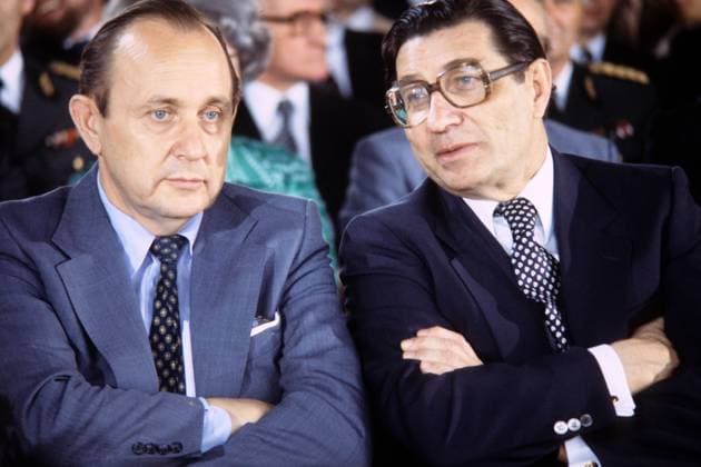 Außenminister Hans-Dietrich Genscher (li., Deutschland FDP) neben Innenminister Werner Maihofer (Deutschland FDP)