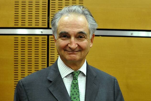Paris, Frankreich - JACQUES ATTALI GerardRoussel PANORAMIC 