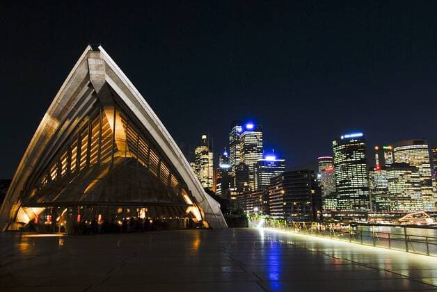 Sydney Opera House bei Nacht, Australien, New South Wales, Sydney Sydney Opera House at night, Australia, New South Wales, Sydney BLWS246121