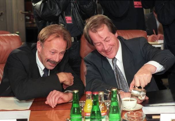 Umweltminister Jürgen Trittin (L, Deutschland Bündnis 90 Die Grünen) und Verkehrsminister Franz Müntefering (Deutschland SPD)