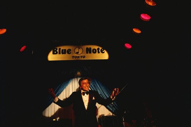Tony Bennett, Nov 1988 : Tony Bennett performing at Bluenote Tokyo, Tokyo, Japan.  (abdb001091)