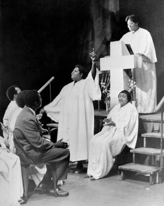 Scene from The Amen Corner play by American black novelist and playwright , James Baldwin , which opened at the current Edinburgh Festival at the Lyceum theatre under the direction of My Lloyd Richards . 24 August 1965 Mono Negative !AUFNAHMEDATUM GESCHÄTZT! UnitedArchives1196631