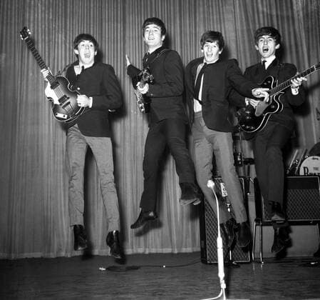 The Beatles rehearsing for the Royal Variety performance at Prince of Wales Theatre , London 4th November 1963 Mono Negative !AUFNAHMEDATUM GESCHÄTZT! UnitedArchives1247861