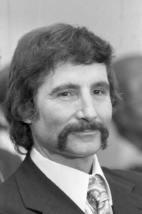 Freddy QUINN, AUT, Österreich, Deutschland, Sänger, Schlagersänger, Schauspieler, mit einem Schnurrbart Schnauzbart, Portraet, Portrait, 15.10.1975, SW-Aufnahme,