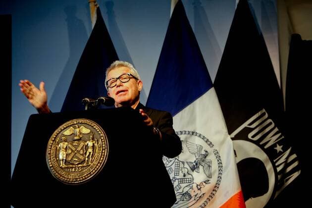 (110907) -- NEW YORK, Sept. 7, 2011 (Xinhua) -- World Trade Center master planner Daniel Libeskind gives a speech during the World Trade Center rebuilding update news conference in New York, the United States, Sept. 7, 2011. WTC developer Larry Silverstein hosted the conference, featuring presentations by Mayor Bloomberg, master planner Daniel Libeskind, among others. (Xinhua Fan Xia) U.S.-NEW YORK-WORLD TRADE CENTER REDEVELOPMENT 