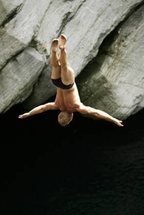 Felsspringen Cliff Diving, Ticino BLWS040329