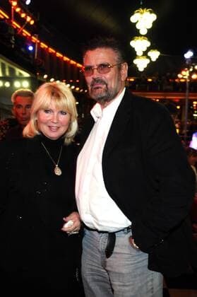 Erna und Günther Klum, posieren auf dem roten Teppich am 13.10.2011 bei der Premiere des Musicals Elisabeth - Die wahre Geschichte der Sissi im Musical Dome in Köln