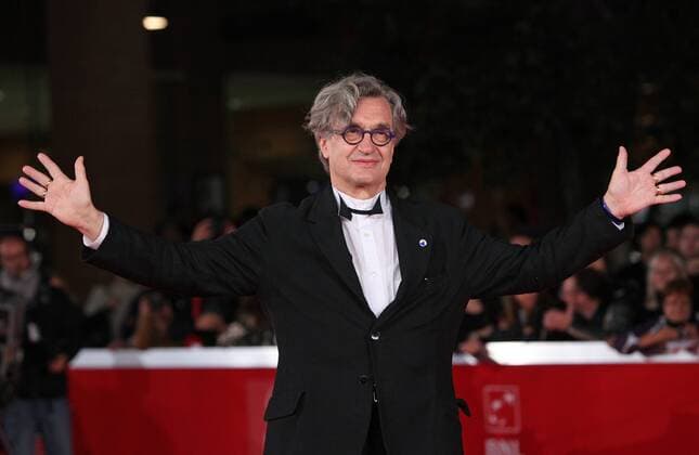 Wim Wenders, 75. Geburtstag am 14. August Wim Wenders arrives on the red carpet before a screening of the film Pina during the 6th Rome International Film Festival in Rome on October 31, 2011.  ROM20111031776
