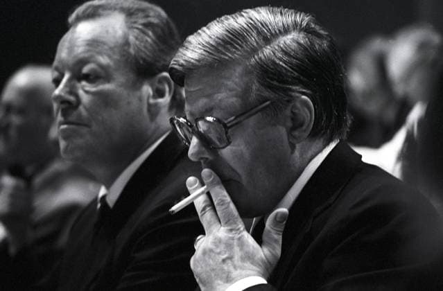 Willy Brandt (li., BRD SPD-Bundesvorsitzender) und Bundeskanzler Helmut Schmidt (BRD SPD) - SPD-Bundesparteitag in Dortmund