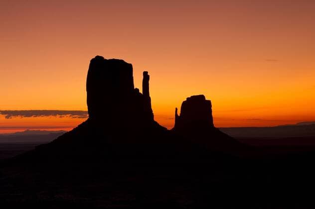 Lichtimpressionen Sonnenaufgang, Monument Valley, Navajo Park, Arizona, USA iblmcs02074663