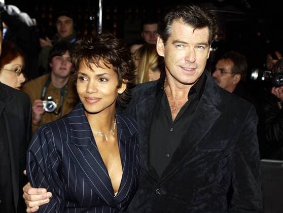 Deutschlandpremiere von James Bond 007-Stirb an einem anderen Tag Die Another Day im CineStar am Potsdamer Platz, Berlin Halle Berry, Pierce Brosnan