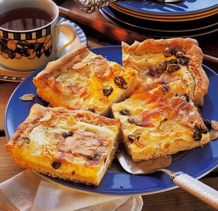  Dresdner Eierschecke, Deutschland, Rezept gegen Gebühr erhältlich iblgvi02072942