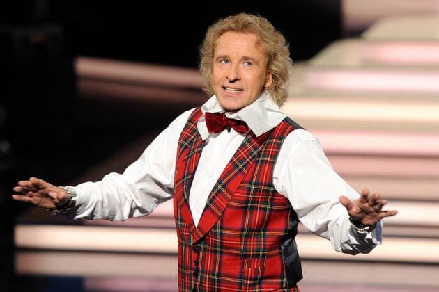 ZDF - Wetten, dass...? Fernsehmoderator Thomas Gottschalk ( GER ). Fernsehmoderator Thomas Gottschalk ( GER ) während der ZDF - Sendung Wetten , dass...? am 03.12.2011 live aus Friedrichshafen.
