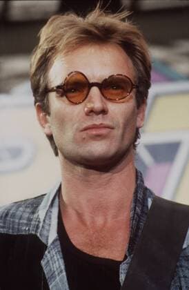 Sting 06 85 wie Mann Musik Pop Gesang Brille leger hoch Portrait neutral