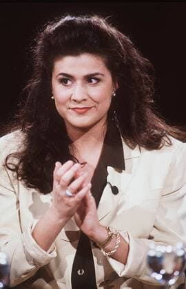 Cecilia Bartoli 05 96 her Oper Gesang Musik Frau dunkelhaarig langhaarig seriös Blazer hoch halb klatschend