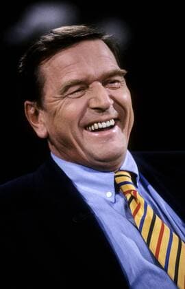Gerhard Schröder (SPD-Politiker) 09 96 her Mann SPD Politik seriös dunkelhaarig seriös Jackett Krawatte lachend Portrait hoch