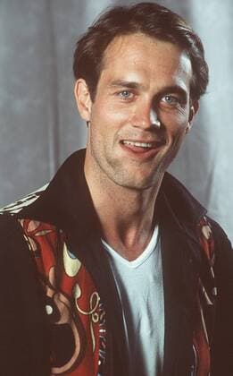 Ralf Bauer (Schauspieler) 09 98 pp Mann Fernsehen TV Schauspiel Serie dunkelhaarig kurzhaarig leger Portrait hoch lächelnd