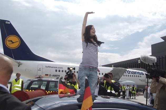 Rückkehr der Eurovision Song Contest Siegerin Lena aus Oslo mit Empfang am Flughafen Hannover Langenhagen Lena Meyer-Landrut