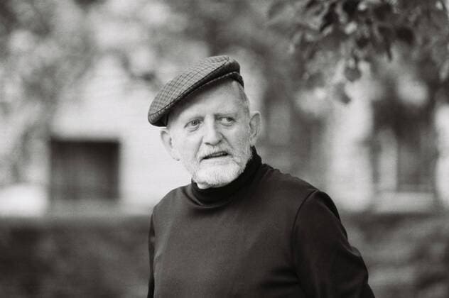Der Schriftsteller Erwin Strittmatter, 14.08.1912-31.01.1994, fotografiert während einer Lesung in Weimar im September 1992. Erwin Strittmatter, Schriftsteller, Literatur, DDR, Ostdeutschland, Der Laden 199209WeimarErwinStrittmatter04