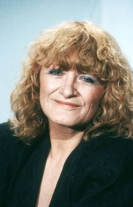 Alice Schwarzer (Autorin, Journalistin) 05 85 haef Frau TV Fernsehen Journalismus Autor Gesellschaft Feminismus dunkelhaarig Locken leger Blazer Top schwarz Dekollete Portrait hoch neutral Moderation