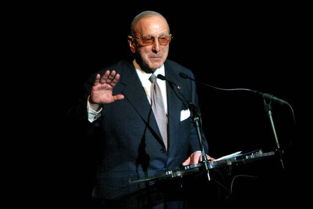 Oct. 24, 2003 - New York, New York, U.S. - K33677JBB.GALA BENEFIT FOR THE TISCH SCHOOL.OF THE ARTS..NEW YORK UNIVERSITY S.SKIRBALL CENTER FOR THE PERFORMING ARTS,.NEW YORK New York..10 24 2003. 2003.CLIVE DAVIS New York U.S.  - ZUMAba9