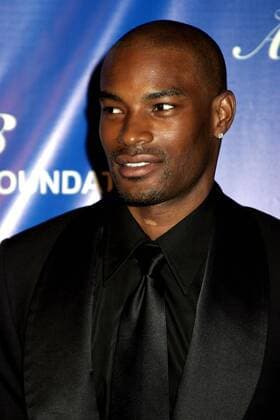 June 9, 2004 - New York, New York, U.S. - K37787PSC.THE FRAGRANCE FOUNDATION S 32ND ANNUAL FIFI AWARDS..HAMMERSTEIN BALLROOM, NEW YORK New York..06 096 2004. 2004.TYSON BECKFORD New York U.S.  - ZUMAsb3