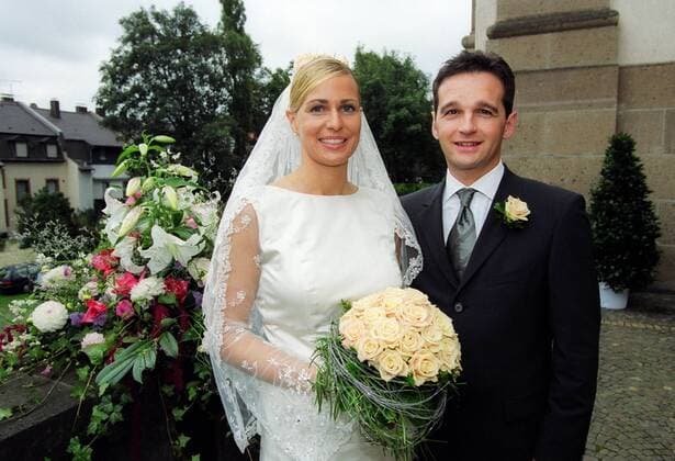 In der Völklinger Versöhnungskirche heiratet am Samstag (30.09.2000) Saarlands SPD-Landtagsfraktionschef und Minister a.D. Heiko Maas seine Lebensgefährtin Corinna Regneri.