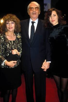 July 26, 2007 - New York, New York, U.S. - GREGORY PECK WITH WIFE VERONIQUE PECK AND DAUGHTER CECILIA PECK. New York U.S.  - ZUMAsb3