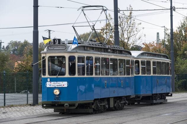  Historische Straßenbahn, München, Bayern, Deutschland, Europa iblglf02237470