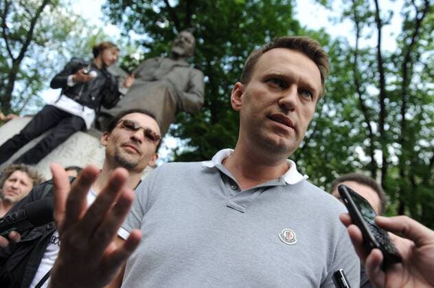 ITAR-TASS: MOSCOW, RUSSIA. MAY 8, 2012. Blogger Alexei Navalny speaks during an opposition rally near Abay Qunanbayuli monument in Chistoprudny Boulevard.  Highlight premiumd RE0FE001