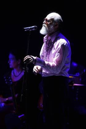 George MEYER-GOLL, Schauspieler und Sänger, in der AS-Revue zum Geburtstag; Festveranstaltung anlässlich des 100. Geburtstag von Verleger Axel Caesar Springer in Berlin, am 02.05.2012 POOLFOTO! Â