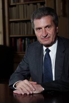 OETTINGER , Günther ( Guenther ) - ( CDU ) EU - Kommissar für Energie , Politiker fotografiert im Journalistenclub des Axel Springer Verlages