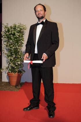 Carlos Reygadas - 65th International Film Festival Cannes - Ceremonie Cloture - 27 05 2012 LOICThebaud Panoramic 