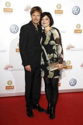 Andreas Pietschmann, Jasmin Tabatabai Verleihung des Musikpreises Echo Jazz 2012 in der Gläsernen Manufaktur von Volkswagen, Dresden Foto:xR.xHardex xFuturexImage