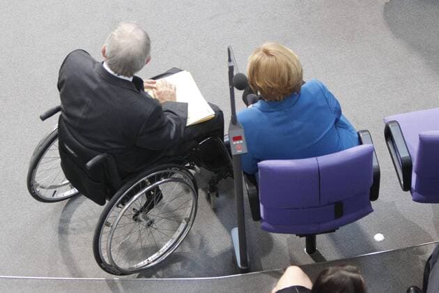 Wolfgang Schäuble, Angela Merkel Sitzung des Deutschen Bundestages mit Regierungserklärung der Bundeskanzlerin im Reichtag, Berlin Foto:xM.xThurnx xFuturexImage