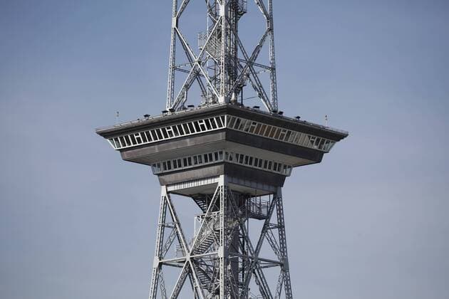 Berlin, Berliner Funkturm ist ein von 1924 bis 1926 von Heinrich Straumer in Berlin erbauter Sendeturm, Foto: Restaurant