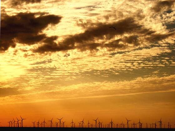 (120816) -- JIUQUAN, Aug. 16, 2012 (Xinhua) -- Photo taken on Aug. 12, 2012 shows the scene of windmills at Jiuquan wind power base in Jiuquan, northwest China s Gansu Province. The installed capacity of grid-connected wind power in China has reached 52.58 million kilowatts so far. China has replaced America to be the No.1 wind power country in the world, authority said on Wednesday. (Xinhua Wan Zongping) (mp) CHINA-WIND POWER (CN) 