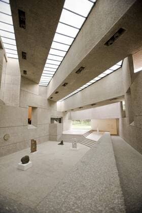 (120821) -- MEXICO CITY, Aug. 21, 2012 (Xinhua) -- Photo taken on Aug. 20, 2012 shows the inside view of the Contemporary Art Tamayo Museum in Mexico City, capital of Mexico. On Aug. 26, the remodeling and expansion of an area of the museum will start, with a retrospective exhibition of works by Mexican painter Rufino Tamayo, including his mural called Indian Race . (Xinhua Rodrigo Oropeza) (zyw) MEXICO-MEXICO CITY-TAMAYO MUSEUM 