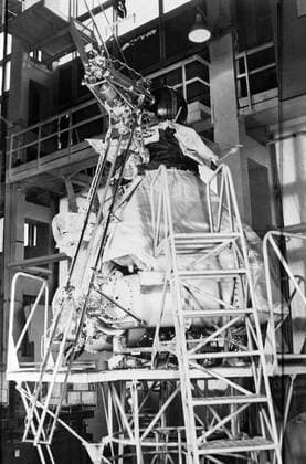 ITAR-TASS: USSR, MOSCOW REGION. Space probe Luna-24 at the assembly shop.  TASS_1593440
