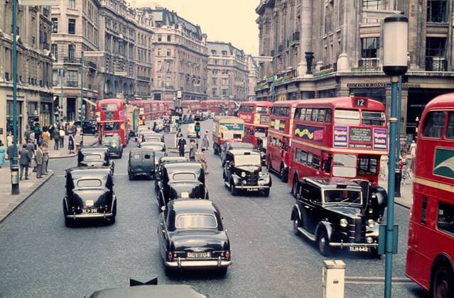 London, Regents Street, historische Aufnahme um 1960 - London, Regents Street, historic Photo around 1960