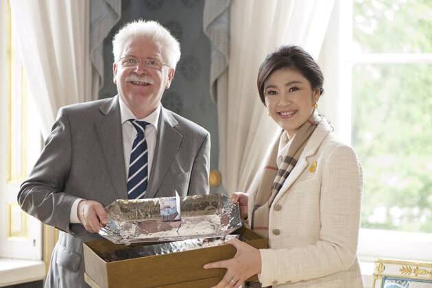 Staatsbesuch der Premierministerin aus Thailand Yingluck Shinawatra, Empfang im Prinz Karl Palais durch Staatsminister für Wirtschaft Martin Zeil. München 19.07.2012 Staatsbesuch der Premierministerin aus Thailand Yingluck Shinawatra