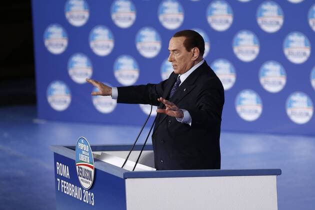 Wahlkampf in Rom: Silvio Berlusconi auf einer Wahlkampfveranstaltung seiner Partei PdL (Volk der Freiheit)  MatteoxMinnella