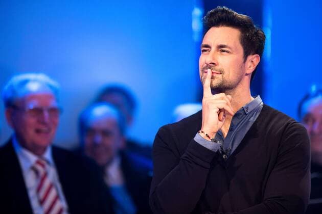 MDR - Wie war das ?! . Fernsehmoderator Marco Schreyl ( GER ) während der Aufzeichnung der MDR - Quizshow Wie war das ?! am 13.02.2013 in Leipzig. ST: 24.03.2013 MDR Fernsehen.