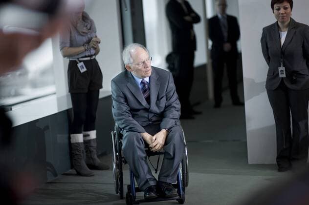 Wolfgang Schäuble, Kabinettssitzung DEU, Deutschland, Germany, Berlin, 19.02.2013 Wolfgang Schäuble, Bundesfinanzminister CDU, vor der Kabinettssitzung im Berliner Kanzleramt. Kabinettsitzung, Bundeskanzleramt, Kabinett, Bundeskabinett, Bundespolitik, Bundesrepublik Deutschland, Deutsche Politik, Politiker, Europa, 2013, Schäuble, Portrait, Porträt. Wolfgang Schäuble, Federal German Minister of Finance, CDU, at cabinet meeting at the chancellor office in Berlin. Politics, Germany, German, Politician, Europe, 2013.