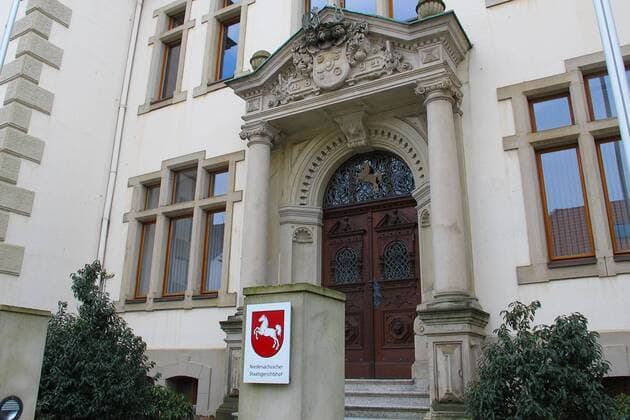 Niedersächsischer Staatsgerichtshof in Bückeburg - gesehen am 04.04.2013