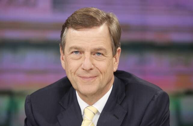 Claus Kleber (ZDF-Moderator und Autor) in der Talk-Show maybrit illner am 11.04.2013 in Berlin Thema der Sendung: Die neue Achse des Bösen - Wie gefährlich sind die Diktatoren?