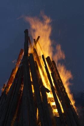 Martinsfeuer iblcjs03034382.jpg