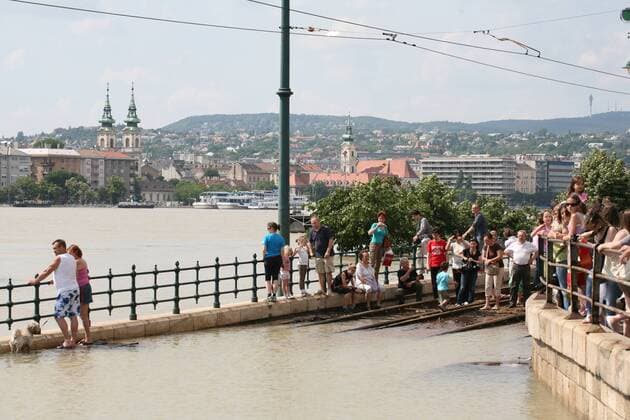 Flooding of the Danube Kis-GuczixPéter 